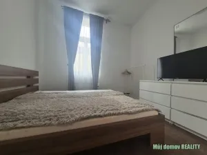 Pronájem bytu 4+kk, Praha - Karlín, Křižíkova, 74 m2