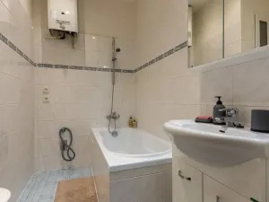 Pronájem bytu 1+kk, Praha - Žižkov, Sudoměřská, 28 m2