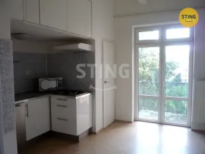 Pronájem bytu 2+1, Ostrava, Slavíčkova, 84 m2