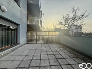 Pronájem bytu 1+kk, Praha, Tibetská, 34 m2