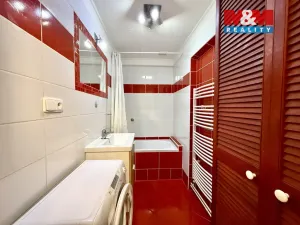 Prodej bytu 2+1, Ostrava - Moravská Ostrava, Veleslavínova, 68 m2