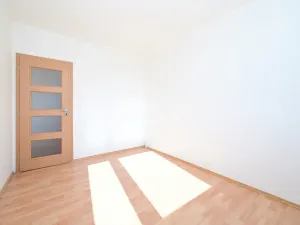 Pronájem bytu 2+kk, Praha - Bohnice, Zelenohorská, 42 m2