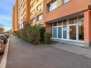 Pronájem bytu 2+kk, Praha - Bohnice, Zelenohorská, 42 m2