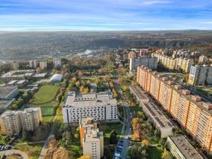 Pronájem bytu 2+kk, Praha - Bohnice, Zelenohorská, 42 m2