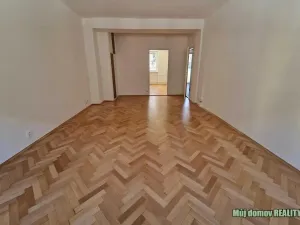 Pronájem bytu 2+1, Praha - Podolí, Podolská, 58 m2