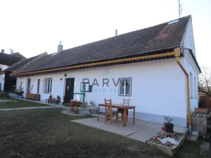 Prodej rodinného domu, Lužany - Dlouhá Louka, 150 m2