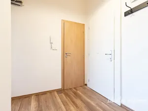 Pronájem bytu 2+kk, Praha - Vršovice, Ruská, 47 m2