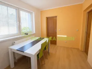 Pronájem bytu 2+1, Provodov, 60 m2