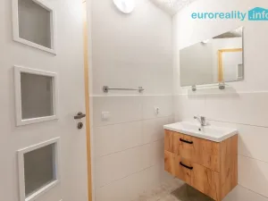 Prodej rodinného domu, Zákupy, U Stadionu, 272 m2