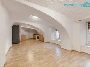 Prodej rodinného domu, Zákupy, U Stadionu, 272 m2