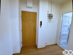 Pronájem bytu 2+kk, Praha, Bystřická, 43 m2