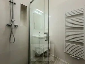 Pronájem bytu 3+kk, Praha - Holešovice, Veletržní, 80 m2