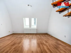 Prodej bytu 1+kk, Nymburk, V Kolonii, 45 m2