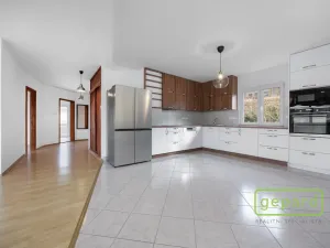 Prodej rodinného domu, Řitka, U vodojemu, 350 m2