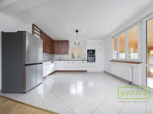 Prodej rodinného domu, Řitka, U vodojemu, 350 m2