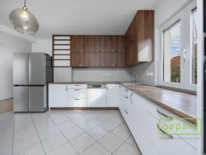 Prodej rodinného domu, Řitka, U vodojemu, 350 m2