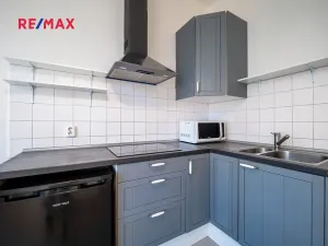 Prodej bytu 2+kk, Praha - Vršovice, Vršovické náměstí, 38 m2