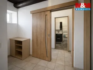 Prodej rodinného domu, Postoloprty - Levonice, 190 m2