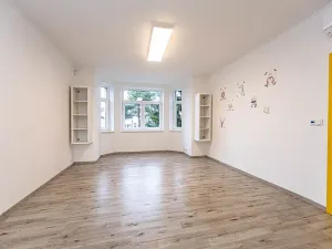 Pronájem komerční nemovitosti, Praha - Štěrboholy, Ústřední, 280 m2