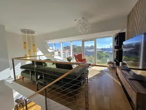 Prodej atypického bytu, Praha - Smíchov, Kobrova, 172 m2