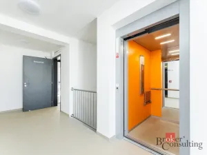 Pronájem bytu 1+kk, Hořovice, Pšeničná, 31 m2