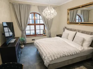 Pronájem rodinného domu, Karlovy Vary, Mariánská, 90 m2