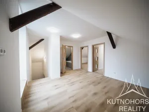 Prodej rodinného domu, Červené Pečky, Husova, 177 m2