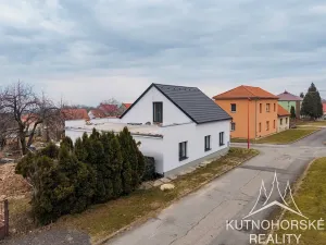 Prodej rodinného domu, Červené Pečky, Husova, 177 m2