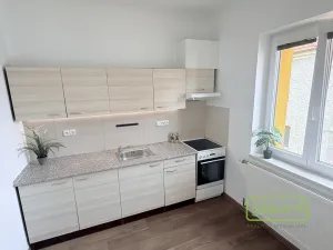 Pronájem bytu 2+1, Dobříš, náměstí Svobody, 64 m2