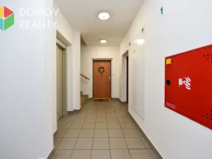 Pronájem bytu 1+kk, Beroun - Beroun-Město, V Zahradách, 36 m2