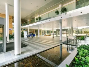 Pronájem kanceláře, Praha - Nusle, Na hřebenech II, 1577 m2