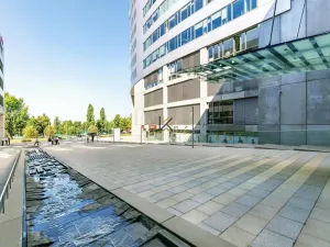 Pronájem kanceláře, Praha - Nusle, Na hřebenech II, 343 m2