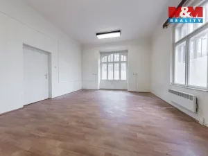 Prodej komerční nemovitosti, Kraslice, B. Smetany, 710 m2