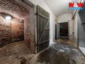 Prodej komerční nemovitosti, Kraslice, B. Smetany, 710 m2