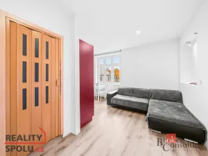 Pronájem bytu 2+kk, Plzeň - Jižní Předměstí, Politických vězňů, 57 m2