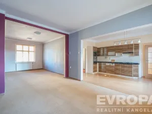 Prodej obchodního prostoru, Vrchlabí, Pražská, 265 m2