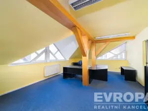 Prodej komerční nemovitosti, Vrchlabí, Pražská, 1523 m2