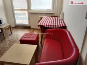 Pronájem bytu 1+kk, Praha - Černý Most, Dygrýnova, 17 m2