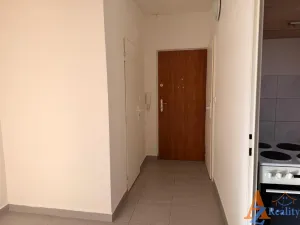 Pronájem bytu 2+1, Chomutov, Jirkovská, 65 m2