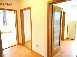 Pronájem bytu 2+1, Praha - Strašnice, Názovská, 55 m2