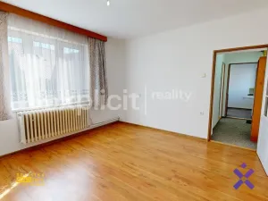 Pronájem bytu 1+1, Zlín, Kamenitá, 32 m2