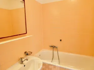 Pronájem bytu 4+kk, Praha - Kbely, Pod Nouzovem, 114 m2