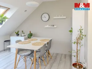 Prodej bytu 3+1, Zlín - Kudlov, Žlutá, 83 m2