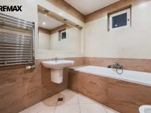 Pronájem kanceláře, Praha - Nové Město, Na Zderaze, 180 m2