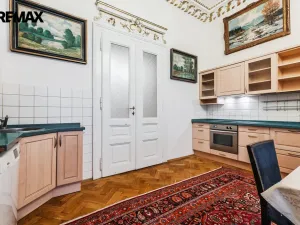 Pronájem kanceláře, Praha - Nové Město, Na Zderaze, 180 m2