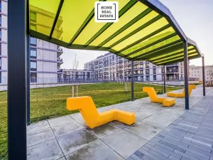 Pronájem bytu 2+kk, Praha - Vysočany, Kolbenova, 55 m2