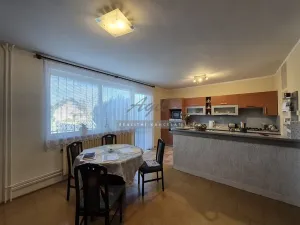 Prodej rodinného domu, Šlapanice, 180 m2