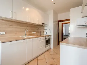 Prodej bytu 3+1, Praha - Troja, Mazurská, 67 m2