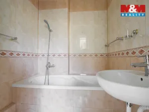 Prodej bytu 3+1, Ústí nad Labem - Mojžíř, Picassova, 78 m2