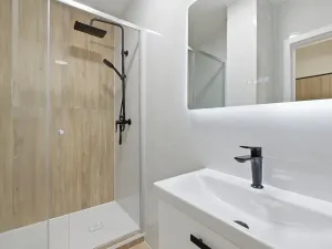 Pronájem bytu 2+kk, Karlovy Vary, Šmeralova, 50 m2